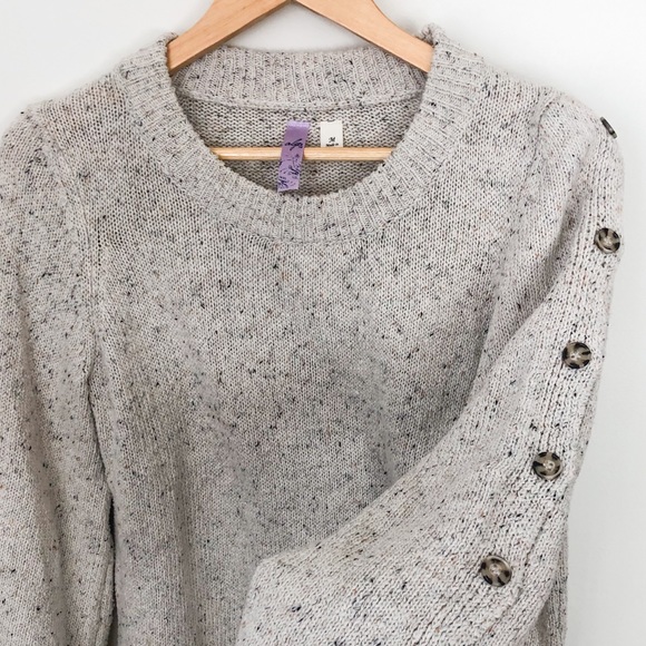 Speckled cream sweater + buttons on sleeves - Picture 2 of 7